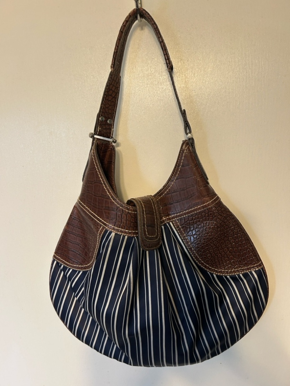 Liz Claiborne Navy Striped Shoulder Bag with Brown Croc-Textured Trim